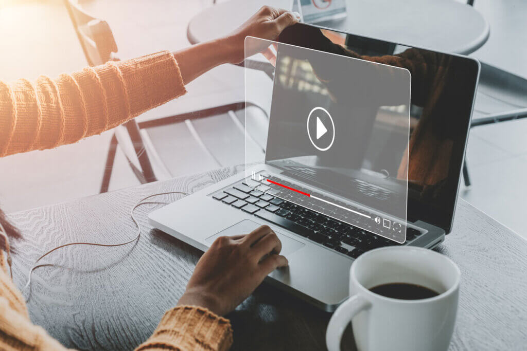 How to Use B2B Video Marketing for Your Business | CMDS